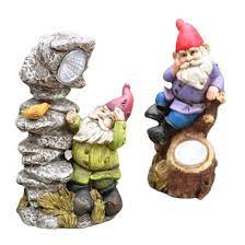Bring the romance of the oceans to your lawn and garden. Lovely Resin Garden Gnome Figurine Garden Statues With Solar Light For Yard Outdoor Garden Decor China Christmas Ornament And Christmas Tree Ornament Price Made In China Com