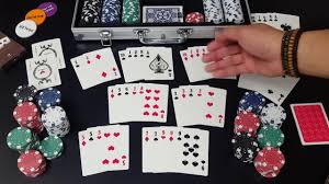 Sin embargo, el objetivo de este nuevo artículo es analizar precisamente si existen otros juegos que se disputen con cartas de poker que de alguna forma pueden hacer sombra a los famosísimos juegos de los que hablamos en el citado artículo: Cuales Cartas Son Las Ganadoras En El Poker Youtube