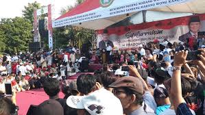 Sunan drajat memiliki empat saudara dimana salah satunya ialah sunan bonang. Bertemu Kiai Pengasuh Ponpes Sunan Drajat Prabowo Enggan Disebut Kaya