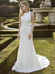 Wedding Dress Shapes And Styles For Brides With A Small Bust Bridal Gown Styles Enzoani Wedding Dresses Petite Wedding Dress