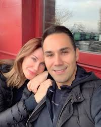 Demet şener ve cenk küpeli çifti, dün sabah anlaşmalı olarak boşandı. Son Dakika Haberleri Demet Sener Cenk Kupeli Cifti Bosandi Magazin Haberleri Magazin Haberleri