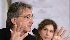 Roland Geyer bleibt Intendant des Theaters an der Wien