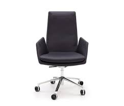 Pin Von Annekoe Auf Seating Conference High Back Sessel Stuhl Design Stuhle