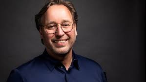 Hendrik Otto kocht im Stories-Pop-up