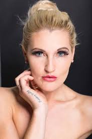 Harriet Bowman: Freelance Make-up/SFX Artist (@HarrietBowmanMUA) • Facebook