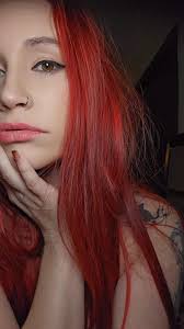 Don't mind me. Just brushing off all the doo-doo energy you tried to send  my way. ✨ #goodvibesonly #positivity #brushitoff