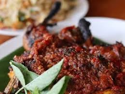 Warung apung rahmawati gresik kabupaten gresik, jawa timur. Warung Apung Rahmawati Bojonegoro Dengan Menu Ayam Bakar Terdasyat Di Dunia Kuliner Masakan Indonesia