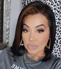 Daisy Clemente's Instagram, Twitter & Facebook