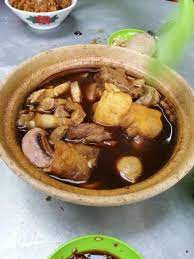 Bak kut teh is a popular meat dish in malaysia and singapore. My Claypot Of Bak Kut Teh Picture Of Old Green House Prawn Mee Penang Island Tripadvisor