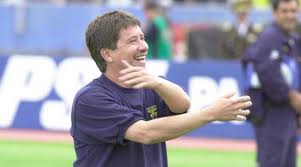 Hernán 'bolillo' gómez ya se encuentra en el país. Bolillo Recordo El Episodio Del Papel Higienico En El Entretiempo Del Juego Ante Brasil El Comercio
