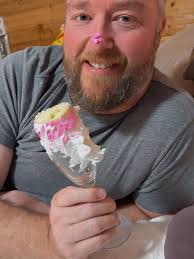 Vegas Golden Knight Jonathan Marchessault & his family revealed the gender  of their new baby! 👶🏼 #VGK Baby #4