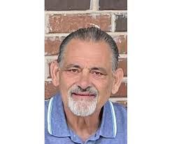 Sandra Neff's Instagram, Twitter & Facebook