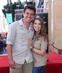 Dochter Van Krokodillenjager Steve Irwin Geeft Jawoord Tijdens Huwelijk Zonder Gasten Celebrities Hln Be