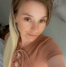 Tiffany Mathes's Instagram, Twitter & Facebook