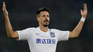 Kariyer sayfasında sandro wagner isimli futbolcunun sezon bazında takımının yer almış olduğu turnuvalardaki maç, gol, asist, sarı kart, kırmızı kart, oyuna girme, oyundan alınma. Sandro Wagner Spricht Uber China Und Den Fc Bayern Munchen Eurosport