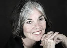 Amazon.com: Mythmaking: Self-Discovery and the Timeless Art of Memoir:  9781645471943: Murdock, Maureen: Books