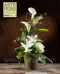 Composizione Di Fiori Artificiali Con Gigli E Calle Composizione Di Fiori Artificiali Composizione Di Fiori Secchi Fiori Artificiali
