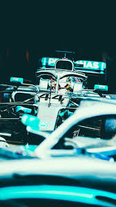 Lewis Hamilton Mercedes Amg F1 Mercedes Wallpaper Mercedes Amg Formula 1