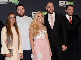 Nach oben springen^ guy docetoni. Tyson Fury Isst Gerne Igel Bizarre Audienz Beim Klitschko Bezwinger