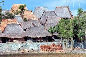 7 Rumah Bale Suku Sasak Yang Menarik Wisatawan Bule Semua Halaman Bobo