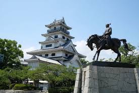 愛媛県今治市の冬のイルミネーション おすすめスポット4選 Aumo アウモ 日本旅行 イルミネーション 古城