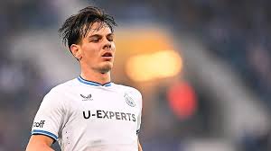 Holly Jane Johnston naked open thighs