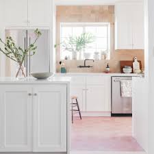 Our white shaker elite cabinets brighten up this customer's kitchen, complemented by matte black hardware and a sleek white subway tile backsplash. Outdoor Kitchen Backsplash Ideas Photos Houzz
