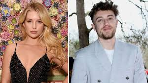 If you have good quality pics of lottie moss, you can add them to forum. Datet Kate Moss Schwester Lottie Diesen Radiomoderator Promiflash De