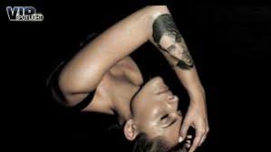 Sie ist nicht die einzige prominente, bei der liebe unter die haut ging. Kay One Beschimpft Sophia Thomalla Scheiss Rammstein Tattoo