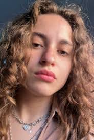 Alison Manifold's Instagram, Twitter & Facebook