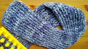 Nicely hand stitched wool chevron or zig zag pattern.which is so trendy right now. Zippy Loom Zigzag Stitch Knit Scarf Ms Yarn