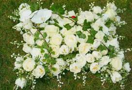 Lily of the valley is one of those flowers that could never be mistaken for any other kind of bloom. Pillow Of Lily Of The Valley Ref 3 Funeral Flowers Brighton Sussex Blooms For Funerals