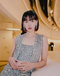 文青女神」袁澧林氣促不斷緊急送院治理養貓7年突變貓毛過敏