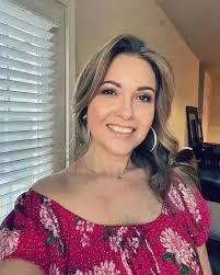 Sharon Kinsley's Instagram, Twitter & Facebook