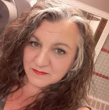 Seana Flagg, Stylist