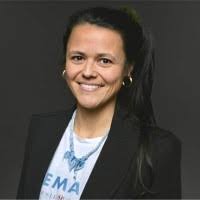 500+ 'Eileen To' profiles