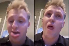 Watch: Bee Stings Student While Eating Burger, Video of His Swollen Tongue  Goes Viral