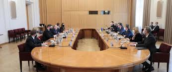 Заходьте та знаходьте вулицю %city2% за 5 хвилин. Minister Spraw Zagranicznych Rp Profesor Zbigniew Rau Zlozyl Dzis Robocza Wizyte W Kijowie Polska Na Ukrainie Portal Gov Pl