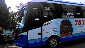 The reog dance of ponorogo in java involves a lion figure known as the singa barong. Telolet Jaya Reog Di Madiun Youtube