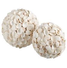 2 Boules Deco En Coquillages Maisons Du Monde Boule Deco Creations Avec Des Coquillages Bricolage Avec Des Coquillages