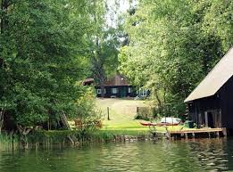Geographisch zwischen schweriner see und plauer see gelegen. Bootshaeuser De Detailansicht
