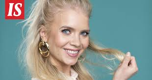 Lotta Hintsa kertoo podcastissa, miten hänen aamunsa alkoi kiljumisella:  ”Toivottavasti naapurit ymmärtävät, mitä siellä tapahtui”