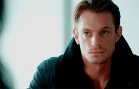 𝗝𝗨𝗟𝗜𝗨𝗦 𝗛𝗔𝗟𝗘