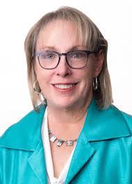 Kristine Dale's Instagram, Twitter & Facebook