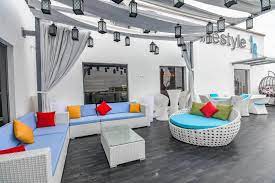 Lifestyle lounge hotel | located at festac in lagos: Spotted Zlatan Bbnaija S Mike Elozonam Enjoying The Colourful Decor Soothing Scenery Of Lifestyle 18 Bellanaija