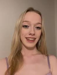 Beth Mcnulty's Instagram, Twitter & Facebook