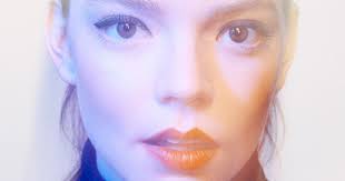 A 'Széttörve' és 'A Boszorkány' Anya Taylor-Joy Hollywood egyik legjobb  feltörekvő sztárja lett : r/movies