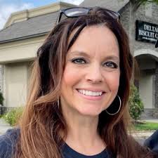 Billion-dollar exits are cool... But what about the first $20k? 🧵 A real  win from a founder you should know: We see exits, fundraises, TechCrunch  headlines. But for most founders? The first