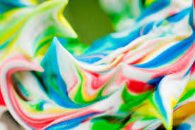 I saw a package of all white fake eater eggs at walmart several weeks ago, and thought i needed them (white is becoming my favorite color these days), but resisted buying them because i really didn't know what to do with them. Shaving Cream And Food Colouring Canon Photo5 Brief 1 Eye Flickr