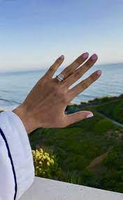 This Stunning Ring Designed By Forever Diamonds Ny Is Engagement Ring Goals Catherine Paiz Dream Engagement Rings Forever Diamonds Ny Wedding Rings Engagement